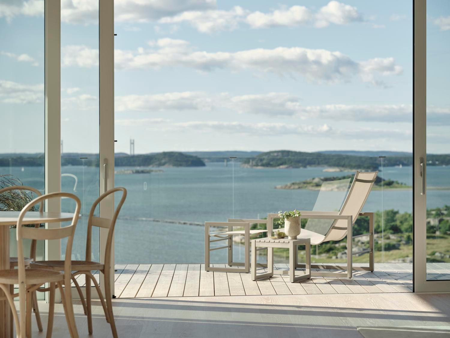 Vevi fodskammel Khaki/Off-white