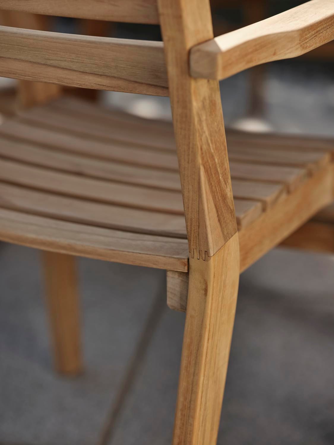 Keros stol med armlæn Natur