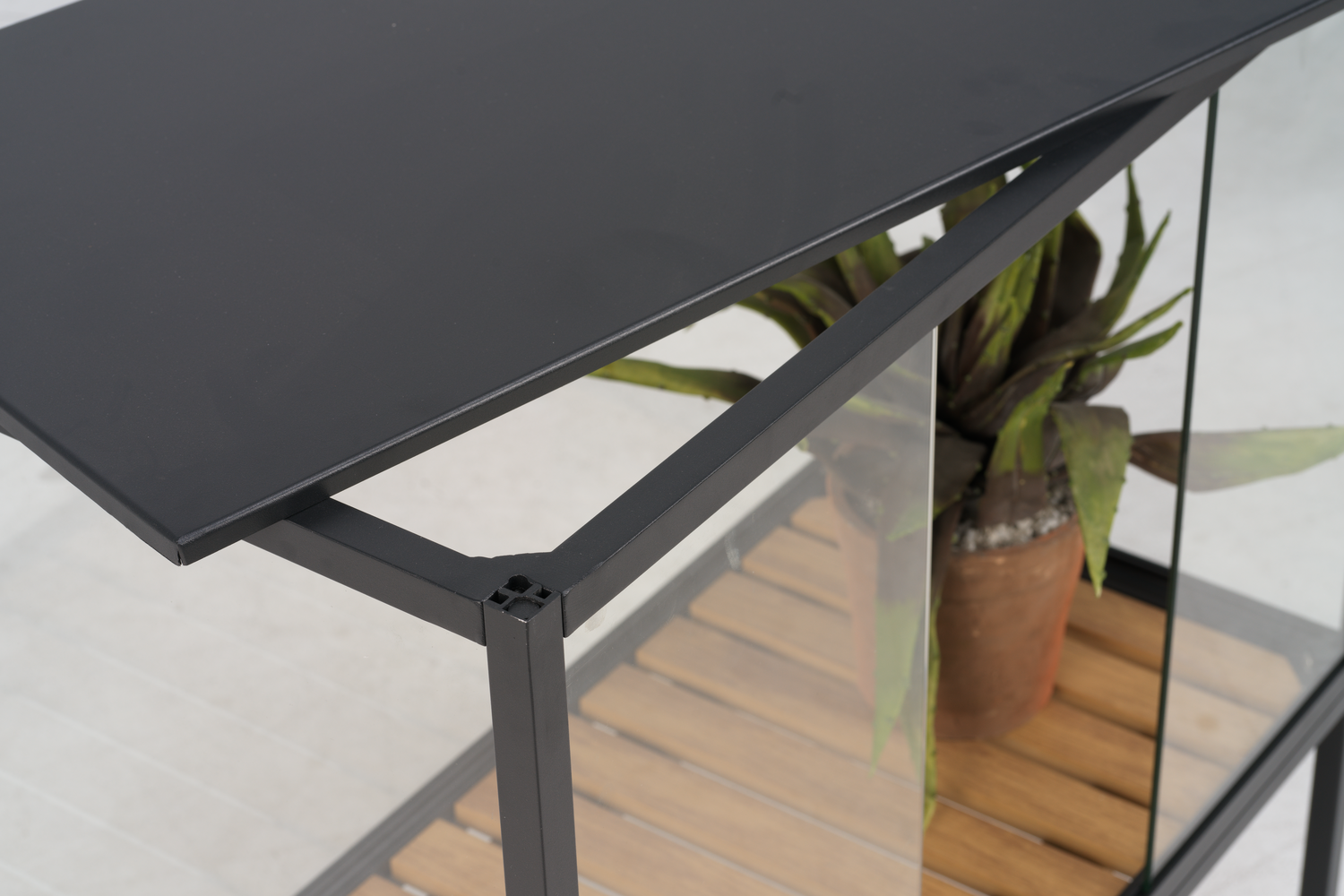 Grower Greens Planteskab Sort