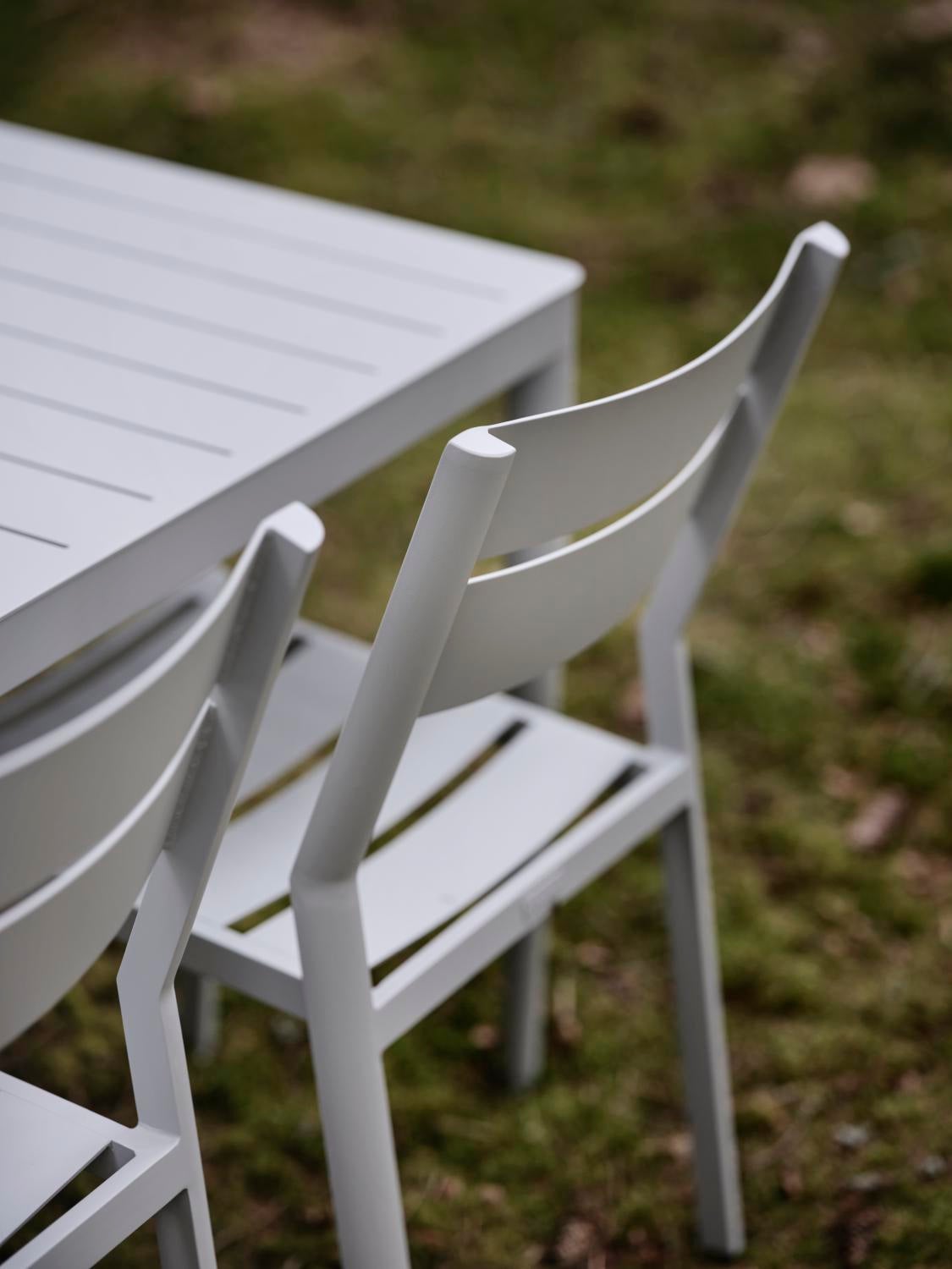 Bigby spisebord Light Grey