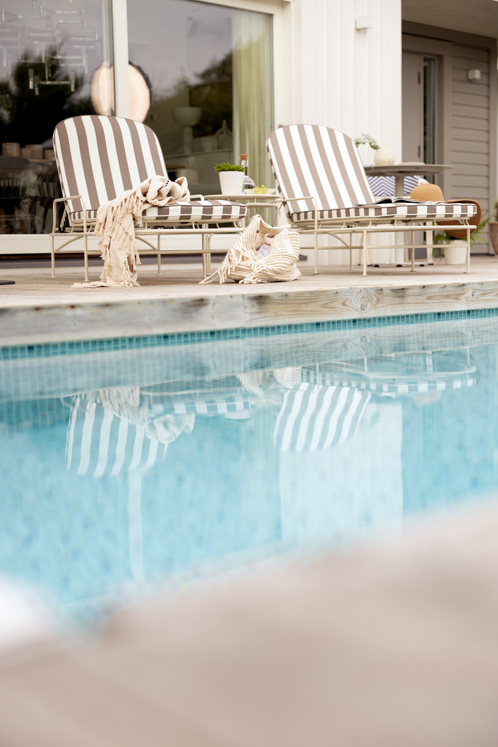 Arts sidebord Soft White