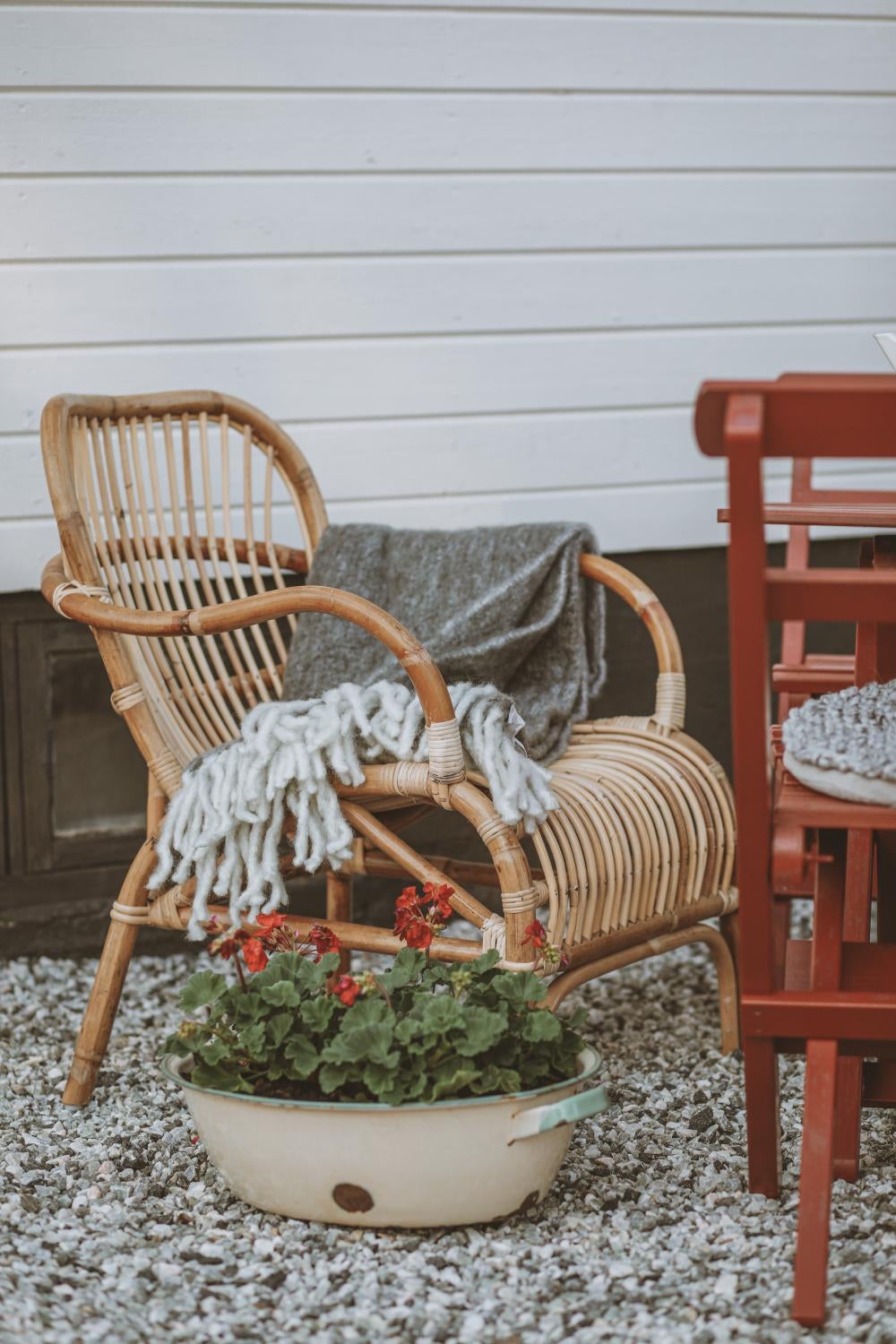 Vallda stol med armlæn Natur