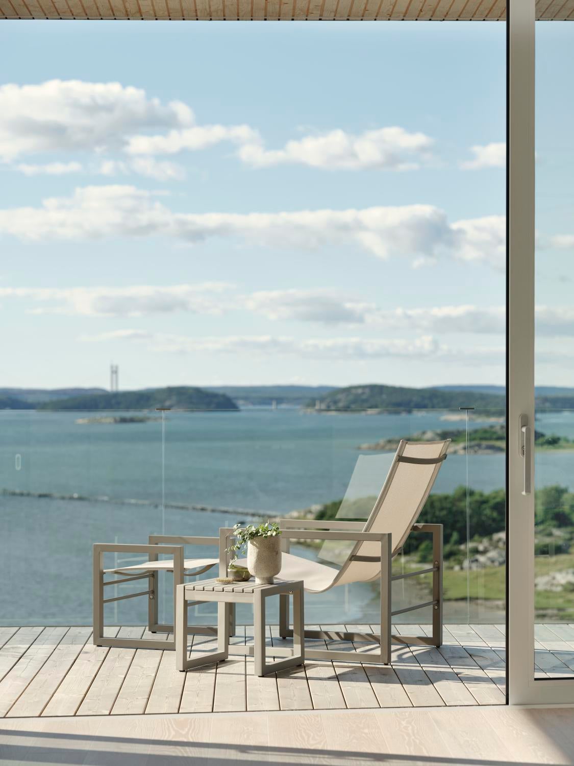 Vevi fodskammel Khaki/Off-white