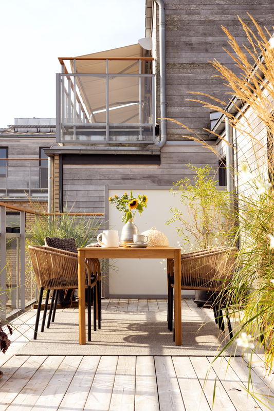 Delta stol med armlæn Sort/Teddy Black