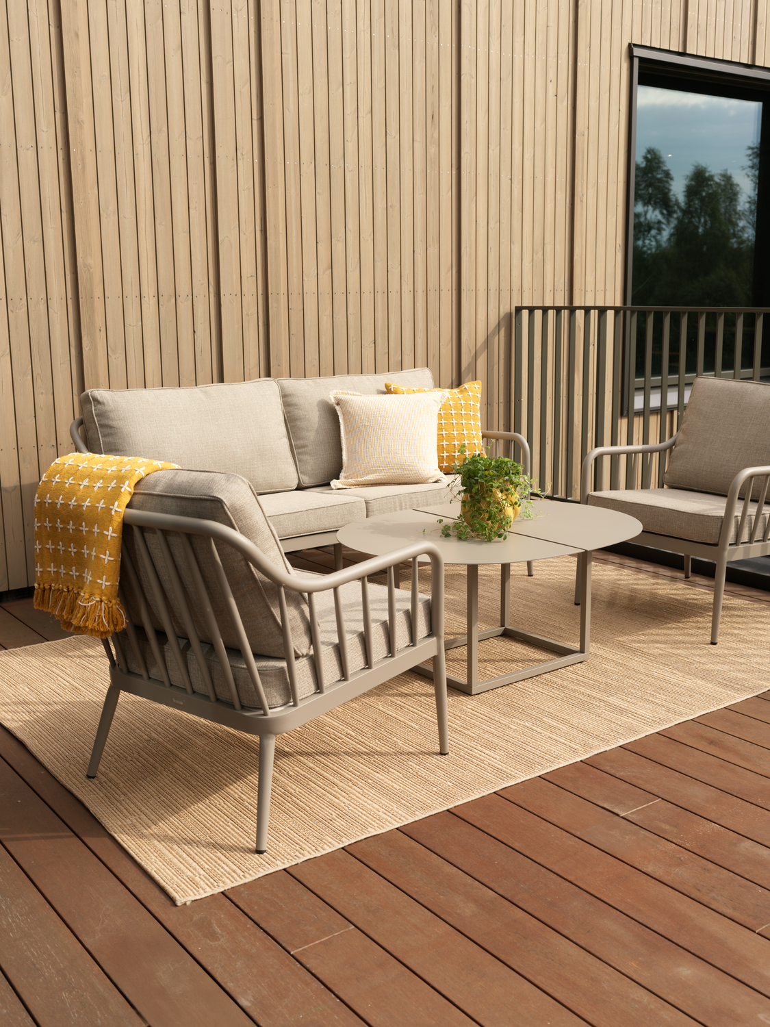 Coleville lænestol Khaki/Burlap Beige